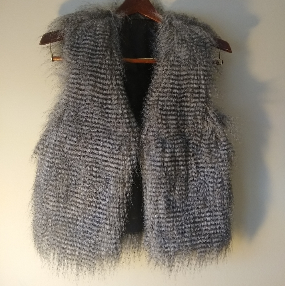 Hot Kiss Faux Fur Vest